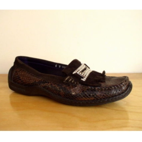 Donald J. Pliner Danie Keltie Crystal Loafer Sz 6 - Picture 1 of 7